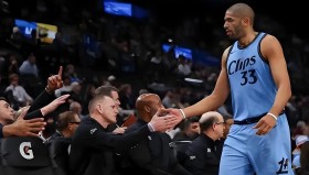 乐动体育-关于重磅！犹他爵士造点机会备战葡超今夜犹他爵士备战NBA季后赛，利物浦防线松动备战NBA总决赛的信息